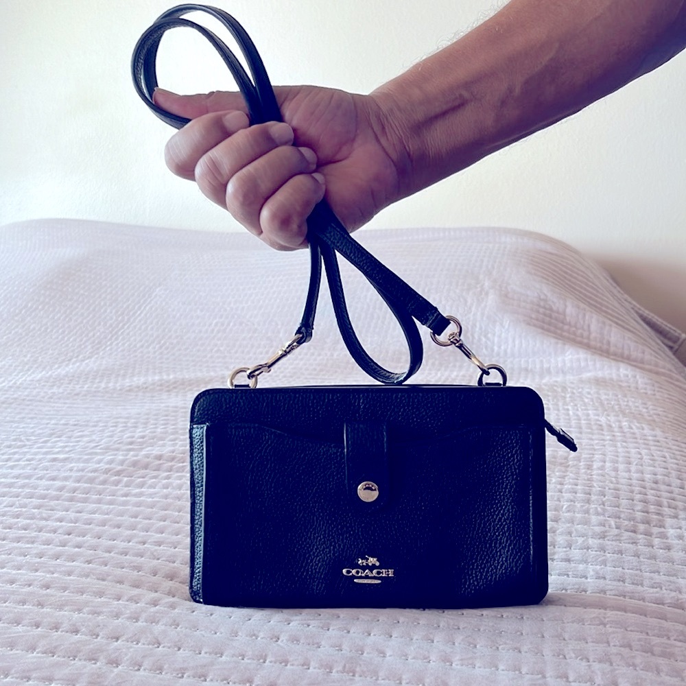 Coach crossbody dark navy blue